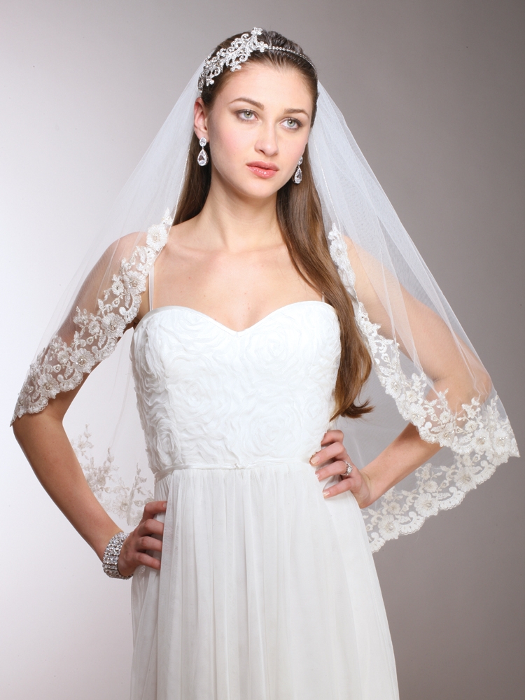 1-Layer Mantilla Bridal  Veil with Crystals, Beads & Lace Edge<br>3771V