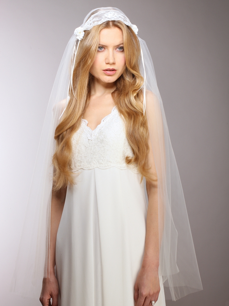 Ivory Vintage Lace Juliet Veil with Rosebuds<br>3913V-I