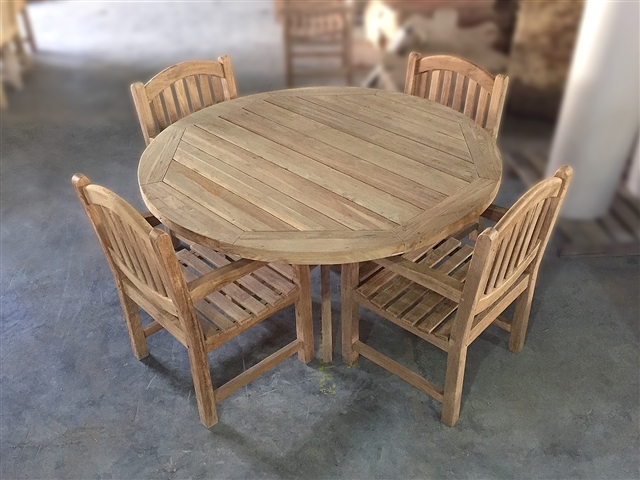 Georgia Teak Round Table 150cm/59" SET w/ 4 Manchester Arm Chairs Rustic