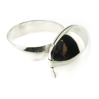 Rishi Alexander Sterling Silver Circle locket Ring Highly Polished