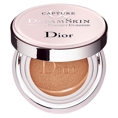 Christian Dior Capture DreamSkin Moist  Perfect Cushion SPF 50 025 Apricot Beige 0.5oz / 15g