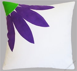 purple daisy decorative throw pillow cover