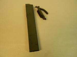 BRITISH WWII STEN 32 ROUND MAGAZINE WITH SPOON LOADER