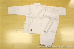 ** OUTLET ** Light Weight Karate Uniform -Size 000