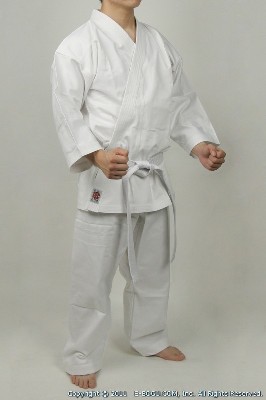 Top quality BUTOKU Medium Weight Karate Uniform Set (WHITE)