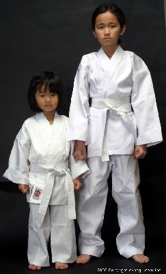 Top Quality BUTOKU LIGHT Weight Karate Uniform Set (WHITE) Junior
