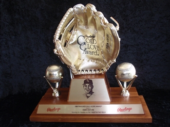 Robin Ventura's 1996 Gold Glove Award Presented by Rawlings