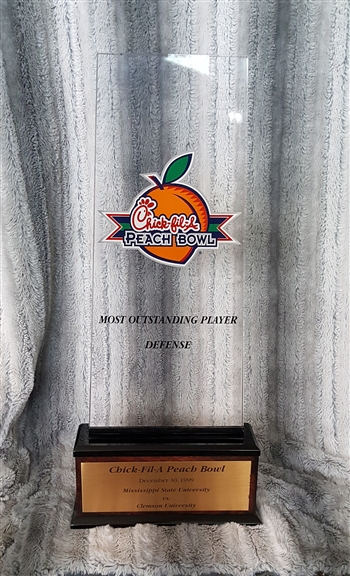 1999 Clemson Tigers Chick-fil-A Peach Bowl "Most Outstanding Defensive Player" Award / Trophy!!