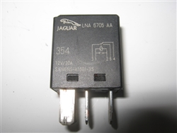 XJ6 X300 XJ8 X308 XK8 Relay - Multiple Locations LNA6705AA