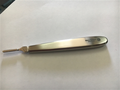 BB B05  4 1/2"  11.4 cm Hollow Handled Scalpel