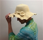 Ruffle Rim Straw Hat with Bow