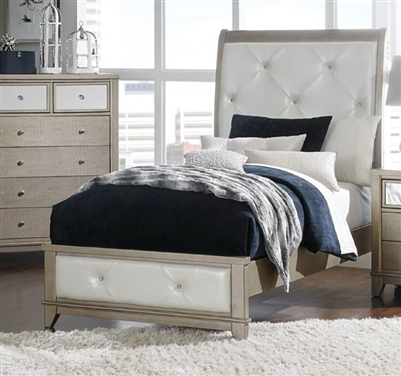 Odelia Twin Bed in Pearl White by Home Elegance - HEL-1708T-1