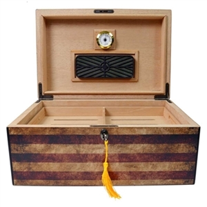 Carolina - 75 Count Humidor with Tray, Hygrometer, and Humidifier