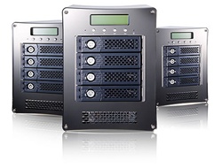 iStarUSA RAIDAGE iAGE420UFE 4-Bay eSATA / USB 2.0 / FireWire 800 RAID Subsystem