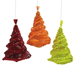 Decorate your home with a little bit of Polish folk art. These straw decorations are made entirely by hand by a single family from the Lublin area where ornaments made of straw is an old tradition. Colors vary and the latest batch are all one solid color