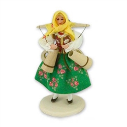 Polish Regional Doll: Goralka Carrying Water