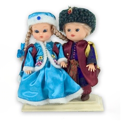 17th Century Noble Pair Baby Style Dolls - Small - This pair of dolls, dressed in a traditional 17th Century Noble's outfits, wonderfully crafted and fun to collect.