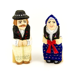 Hand carved and painted, this Polish couple are dressed in the folk costume from Slask (Silesia).
