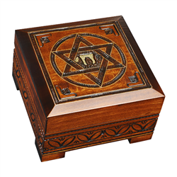 This beautiful box is made of seasoned Linden wood, from the Tatra Mountain region of Poland, and features the Star of David on the lid and this box is lockable with a key.