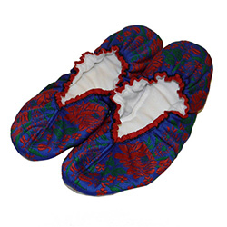 These are beautiful sewn padded slippers with leather bottoms and stretch fit tops.  Ultra light and colorful they feature a Krakow style floral folk pattern.  Soft and comfortable they make perfect house slippers.  Made In Poland.