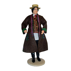 Where ever your tastes lie, from the Goral Szczawnica Man, to a depiction of a Harvest Festival in Dozynki.  Whether you're adding to a collection or just starting one out. These dolls are perfect, clothed in authentic regional folk costumes, as certified