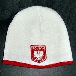 White And Red Knit Skull Cap With The Emblem Of Poland - Czapka Zimowa