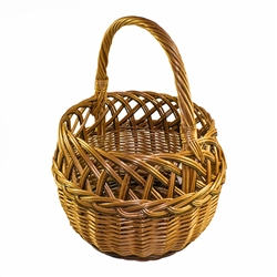 Poland is famous for hand made willow baskets.  This is a tradition in areas of the country where willow grows wild and is very much a village and family industry.  Beautifully crafted and sturdy, these baskets can last a generation.  Perfect for Easter,