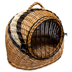 Small animal carrier made by hand of natural Polish wicker. Basket colorations can vary.
Exteriior â€‹Size is approx 15" H x 17.5" L  x 14" wide