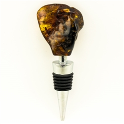 Modern design chrome-plated wine stopper with a large chunk of highly-polished honey amber at the top.  Soft-rubber segmented gasket ensures a tight seal in the neck of the bottle.