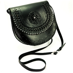 Hand made natural leather purse with shoulder strap hand made in Poland. Fine natural leather dyed black and high quality Polish craftsmanship. Decorated with the traditional mountain flower. Magnetic clasp and adjustable strap (22" - 29").