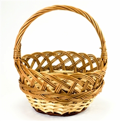 Poland is famous for hand made willow baskets.  This is a tradition in areas of the country where willow grows wild and is very much a village and family industry.  Beautifully crafted and sturdy, these baskets can last a generation.  Perfect for Easter,