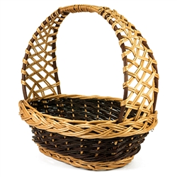 Poland is famous for hand made willow baskets.  This is a tradition in areas of the country where willow grows wild and is very much a village and family industry.  Beautifully crafted and sturdy, these baskets can last a generation.  Perfect for Easter,