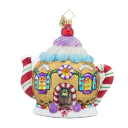 Exquisite workmanship and handcrafted details are the hallmark of all Christopher Radko creations. Bring warmth, color and sparkle into your home as you celebrate life’s heartfelt connections. A Christopher Radko ornament is a work of heart!