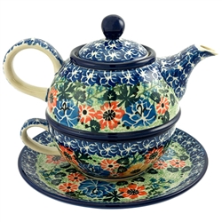 Polish Pottery 20 oz. Personal Teapot Set. Hand made in Poland. Pattern U2436 designed by Barbara Makiela.