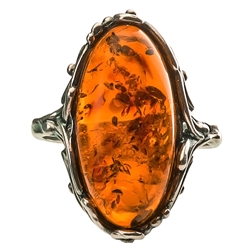 Amber (Bursztyn in Polish) is fossilized tree sap that dates back 40 million years. It comes from all around the world, but the highest quality and richest deposits are found around the Baltic Sea.