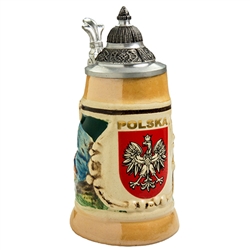 This is a very handsome mini stein! What a great gift for any occasion! The Polish Eagle is proudly displayed in a crest with POLSKA (POLAND) in gold letters. This beautiful stein is hand made and painted.