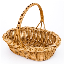 Poland is famous for hand made willow baskets.  This is a tradition in areas of the country where willow grows wild and is very much a village and family industry.  Beautifully crafted and sturdy, these baskets can last a generation.  Perfect for Easter,