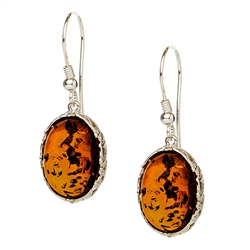 Amber (Bursztyn in Polish) is fossilized tree sap that dates back 40 million years. It comes from all around the world, but the highest quality and richest deposits are found around the Baltic Sea.