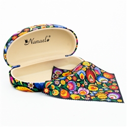 A traditional floral paper cut design from Lowicz on an extra large eye glass case with a matching glass cleaning cloth.