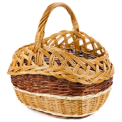 Poland is famous for hand made willow baskets.  This is a tradition in areas of the country where willow grows wild and is very much a village and family industry.  Beautifully crafted and sturdy, these baskets can last a generation.  Perfect for Easter,