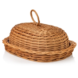 Poland is famous for hand made willow baskets. This is a tradition in areas of the country where willow grows wild and is very much a village and family industry. Beautifully crafted and sturdy, these baskets can last a generation. Perfect for the kitchen