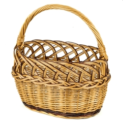 Poland is famous for hand made willow baskets.  This is a tradition in areas of the country where willow grows wild and is very much a village and family industry.  Beautifully crafted and sturdy, these baskets can last a generation.  Perfect for Easter,