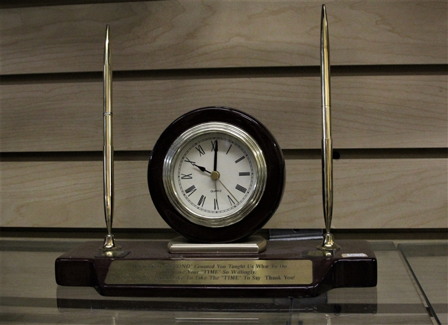 Desk Clock w/ Plate & Pens