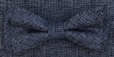 3751 ZAZZI bow & pocket square in a navy tone on tone pattern