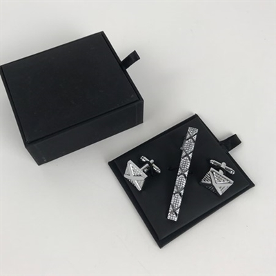 CUFFLINKS & TIE BARS