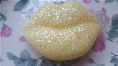 Pucker Shaped Tart