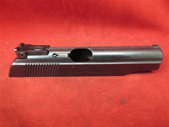 Baikal IJ- 70 Slide Assembly, 9MM
â€‹Includes Firing Pin, Extractor, Safety & Sights