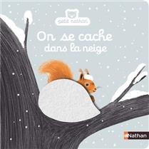 On se cache dans la neige