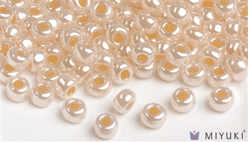 Miyuki 6/0 Glass Beads 516 Pale Gold Ceylon 30gr