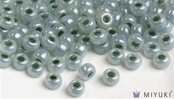 Miyuki 6/0 Glass Beads 521 Alpine Green Ceylon 30gr